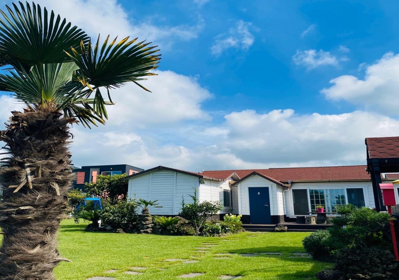 Jeju Haepoomdal Pension エクステリア 写真