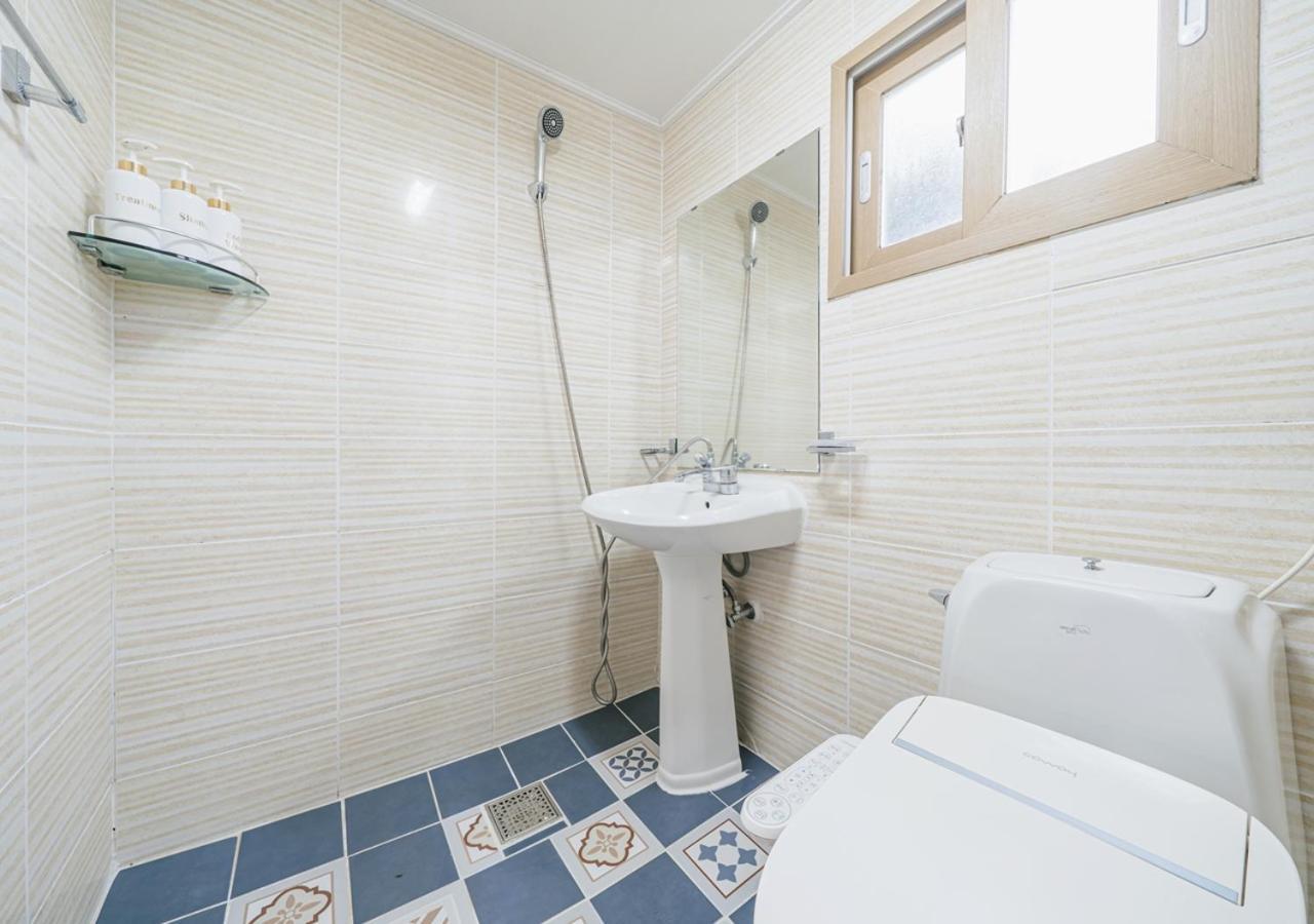 Jeju Haepoomdal Pension エクステリア 写真