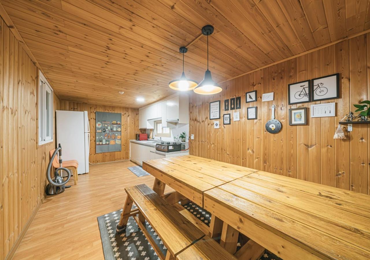 Jeju Haepoomdal Pension エクステリア 写真